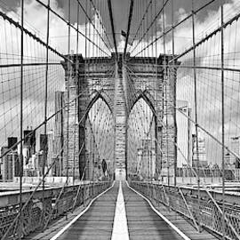 Brooklyn Bridge by Shelley Lake