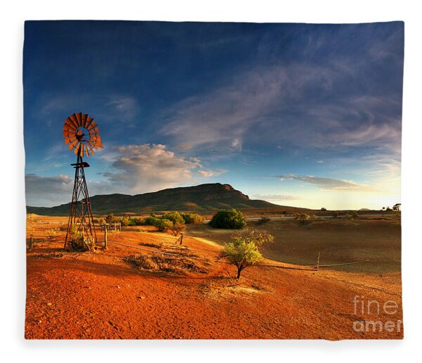 First Light On Wilpena Pound Fleece Blanket