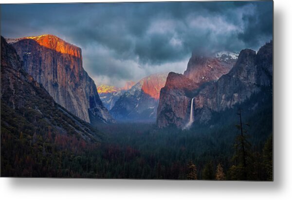 The Yin And Yang Of Yosemite Metal Print